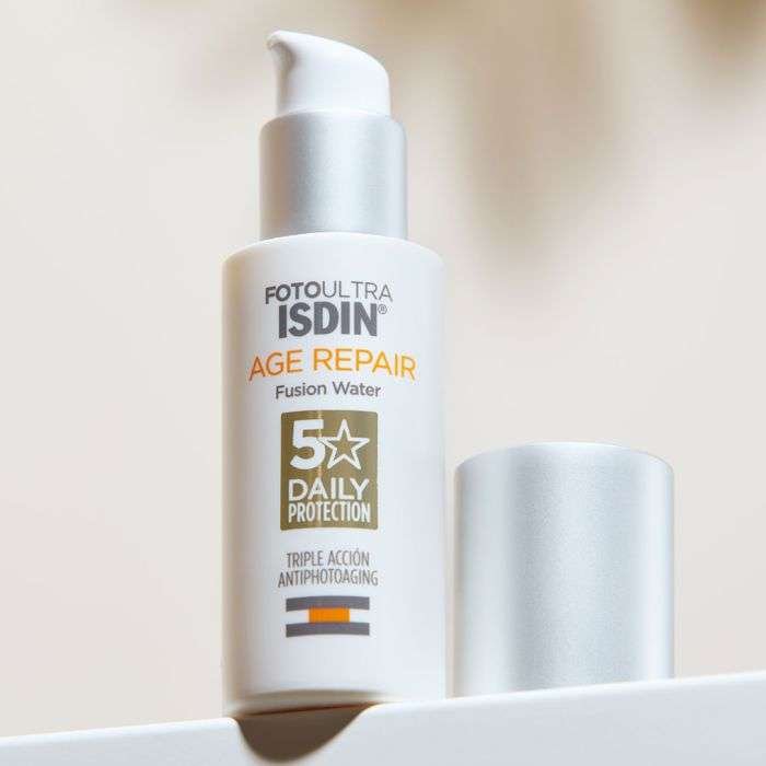 ISDIN FOTO ULTRA AGE REPAIR FUSION WATER SPF 50
